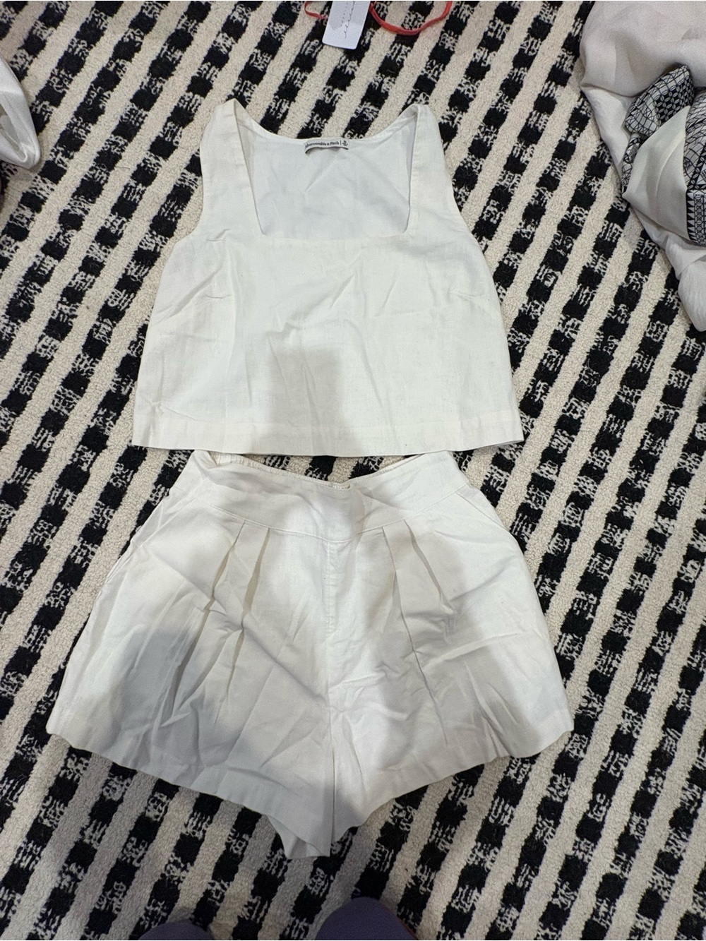 Abercrombie & Fitch White Lightweight Crop Top